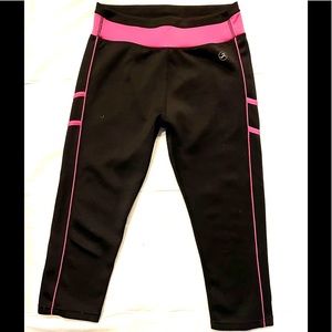 *Fit In* Excellent New Condition Workout Athletic Leggings. Tag reads ONE SIZE